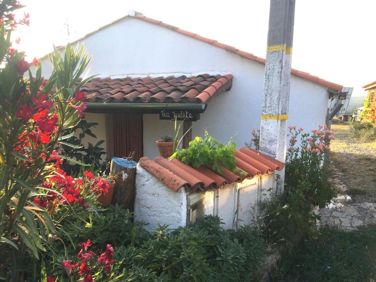 Mosteirinho Negreda Luaran gambar
